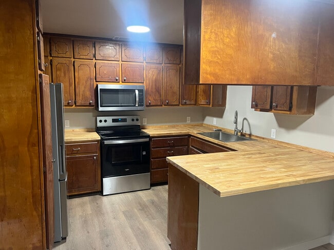 Photo - 2020 Boykin Blvd