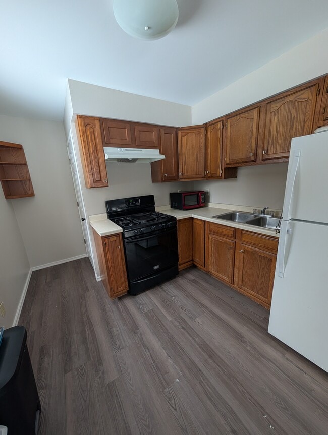 Photo - 704 Ware St Unidad 2