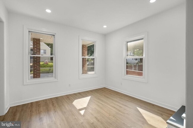 Photo - 138 Maryland Park Dr