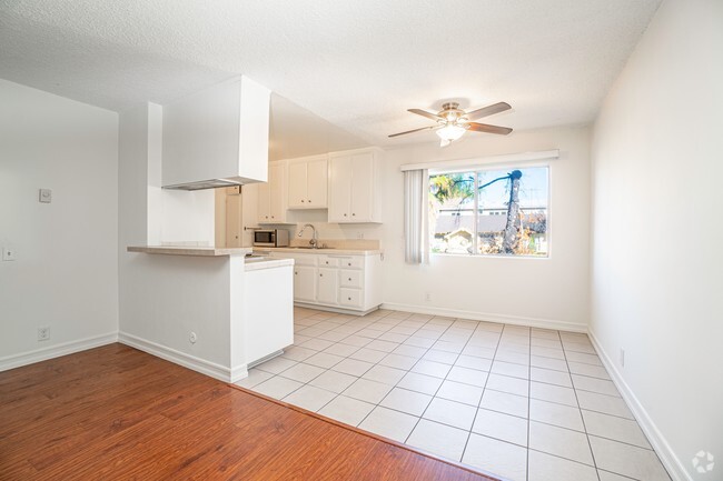 Building Photo - 4924 Kester Ave Unit 1 Rental