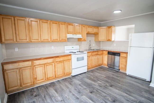 Photo - 115 Louella Dr