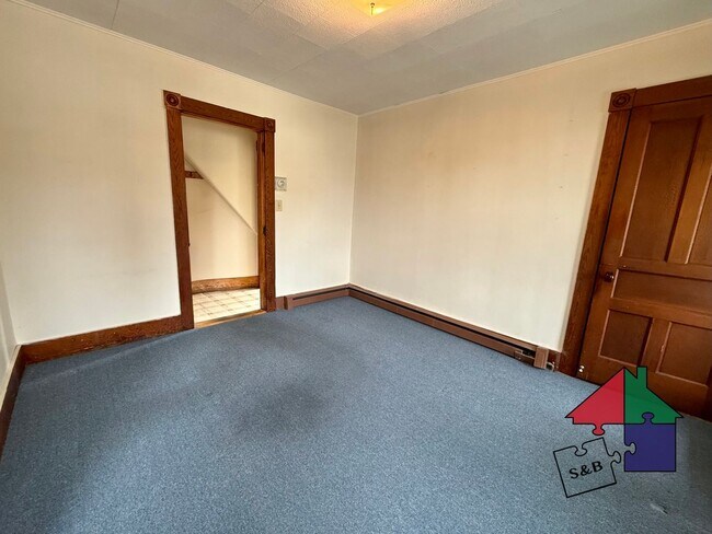 Photo - 37 Church Hill Rd Unit Apartment B