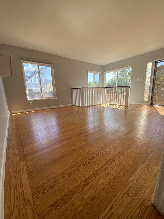 Photo - 2848 Montana St