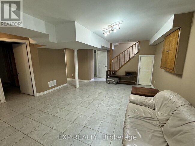 Photo - 3690 Ellengale Dr