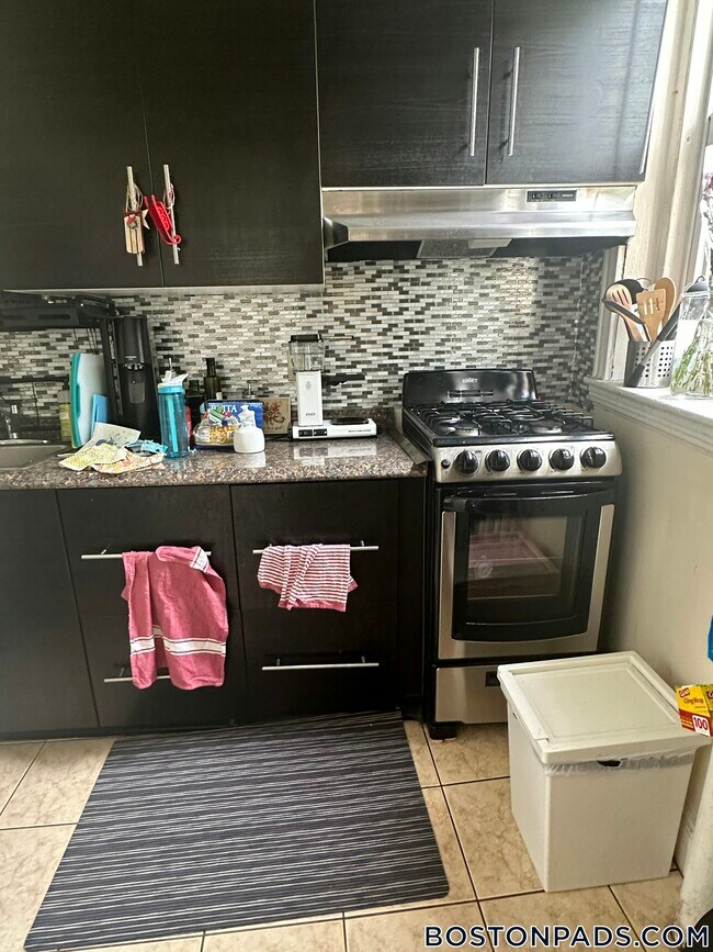 Photo - 1330 Commonwealth Ave Unidad 17