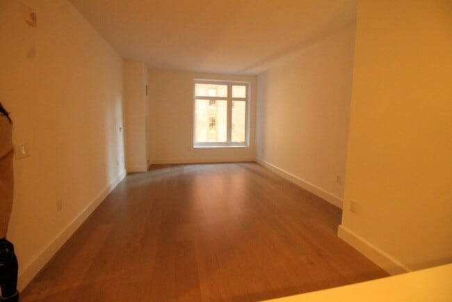 Photo - 100 Lovejoy Pl Unit 5M