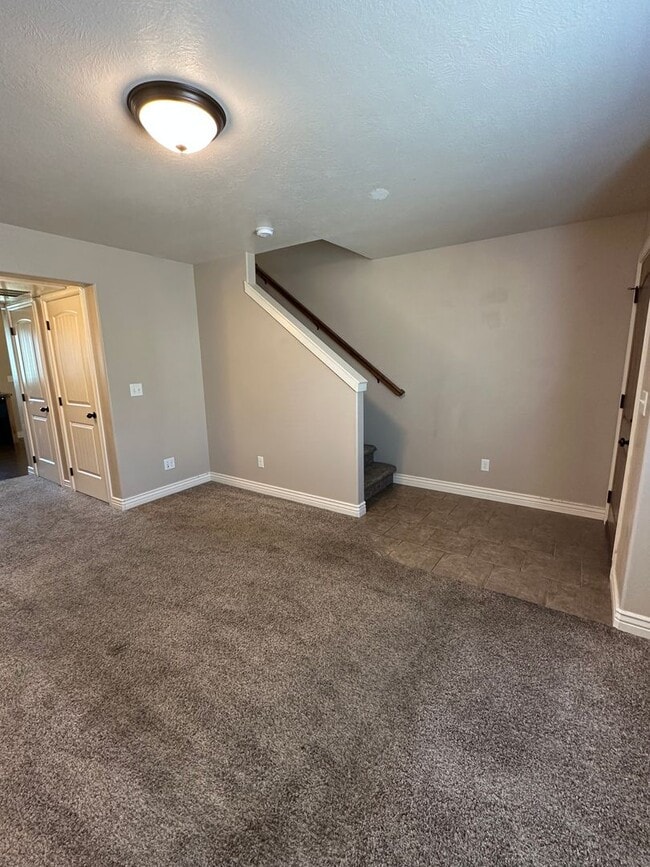 Photo - Desirable 2 Bed 1.5 Bath Lincoln Park Townhome