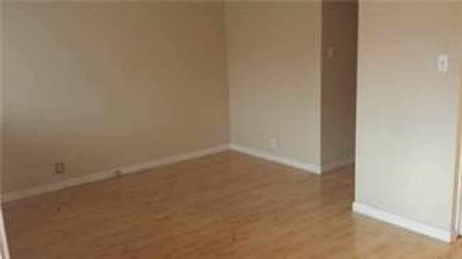 Photo - 2404 Longview St Unit 202