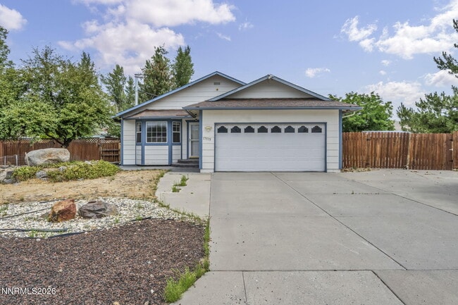 Building Photo - 17575 Parrot Dr
