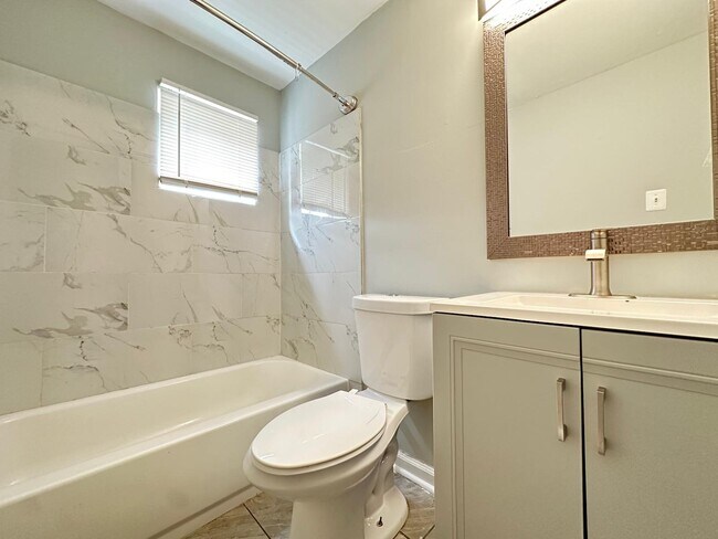 Photo - 308 Main St Unit C2