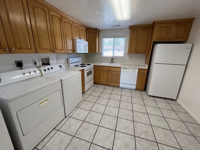 Building Photo - 363 E 1500 S Unit 363 Rental