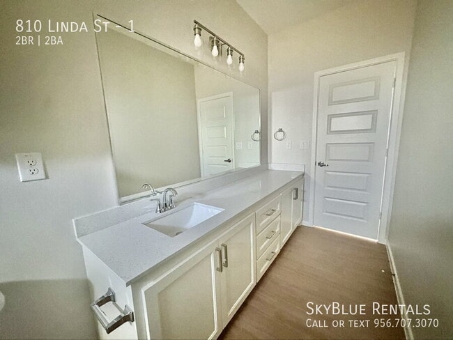 Photo - 810 N Linda St Unit 1