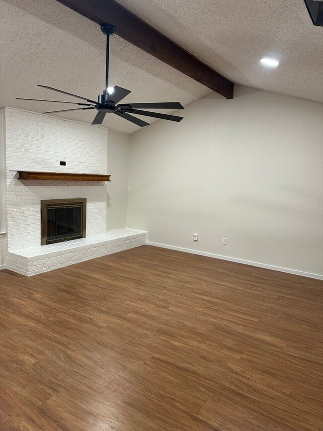 Photo - 8608 Brookridge Dr