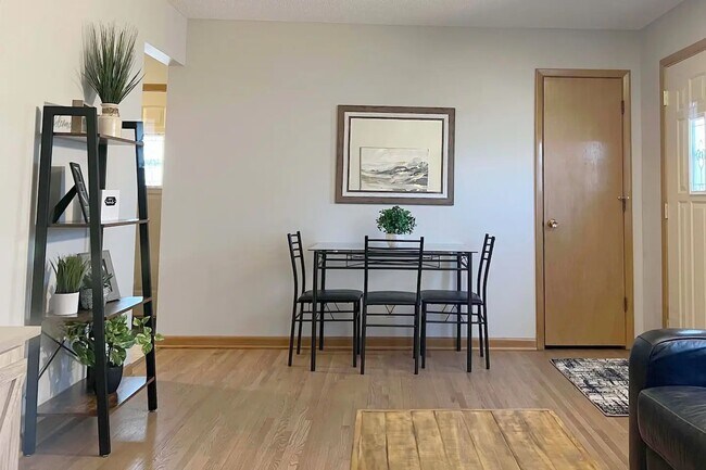 5250 NW Torgerson Dr