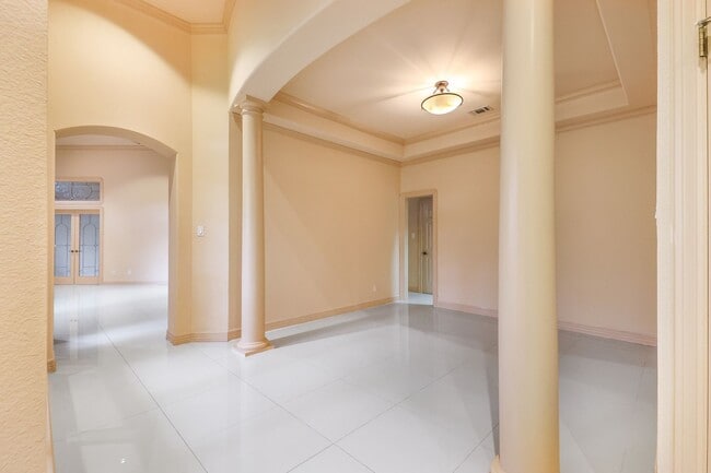 Photo - 3 Bedroom/2 Bath Stone Oak Subdivision