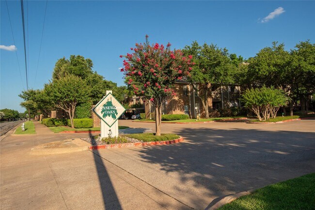 Photo - 1908 Chasewood Cir Unit 207