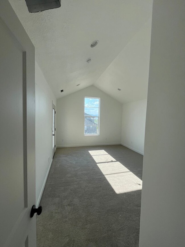 3348 W 1570 N Unidad Bedroom B
