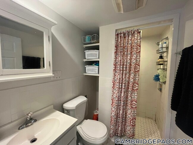 Photo - 23-25 Lambert St. Unidad 1