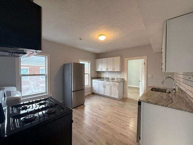 Photo - 5 Winthrop St Unit 2