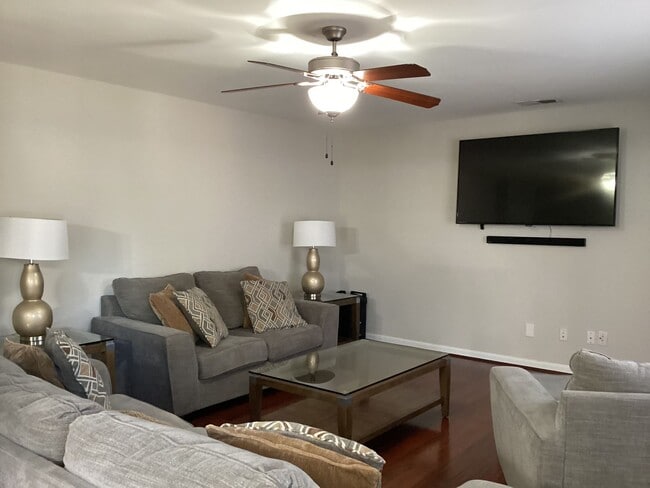 Photo - Gorgeous Four Bedroom Home in Northeast Co...
