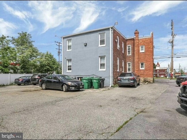 Photo - 120 Second St