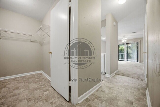 Photo - 5487 Sombra Del Lago Dr