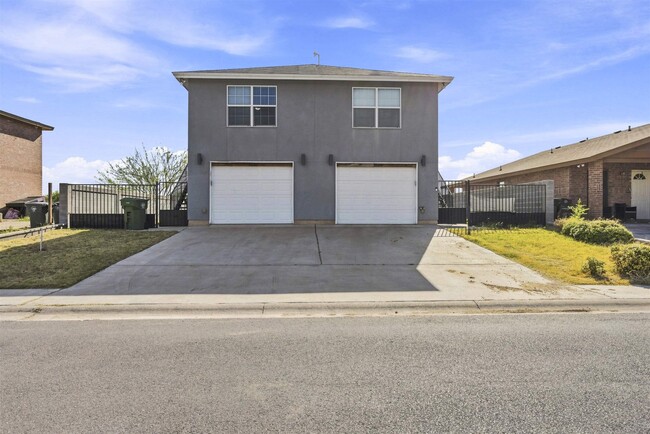 Building Photo - 214 Allen Dr