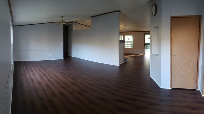 Photo - 18 Valley Trail SE