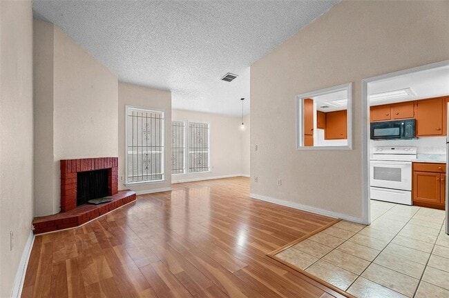 Photo - 652 St Johns Ct Unit 652