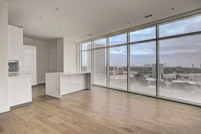 4521 San Felipe St Unit 1403