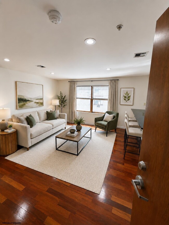 Building Photo - 209 40th St Unit 3c