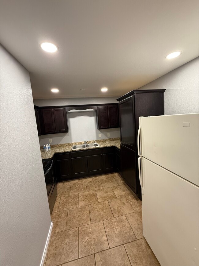 Photo - 11114 Baywood St Unit 102