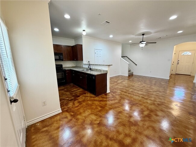 91 Plaza Dr