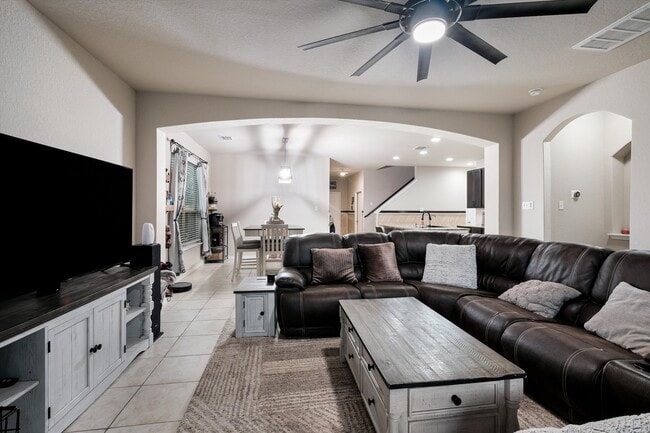 Photo - 5802 Acacia Farm