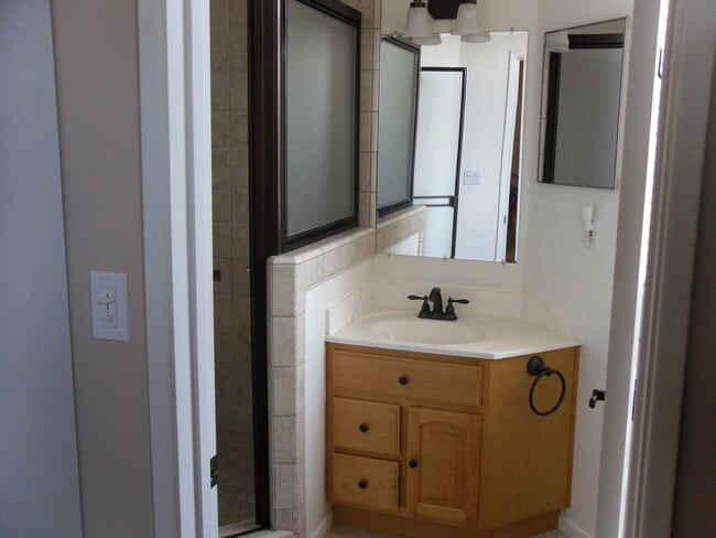Photo - 7304 Forbes Ave Unit C