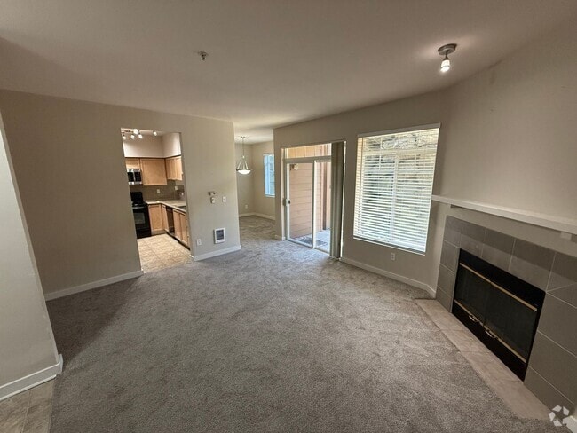 Building Photo - Beautiful Bottom Floor 2bd 1bath Condo For...