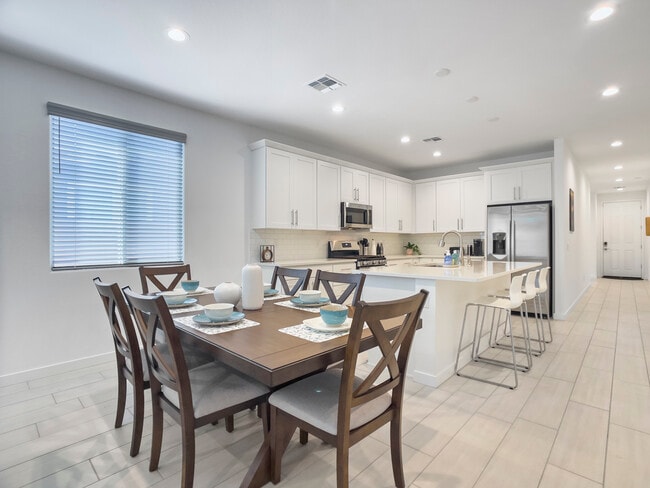 Photo - 11343 S 50th Ave