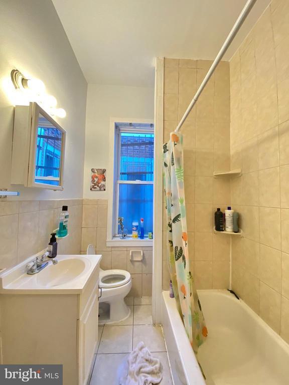 Photo - 1518 Page St