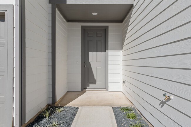 Photo - 27806 Western Crk Ct