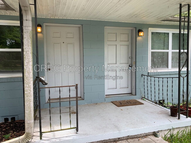 Photo - 1519 Balsam St
