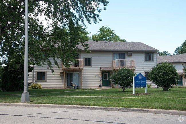 Photo - Cedar Creek Apartments