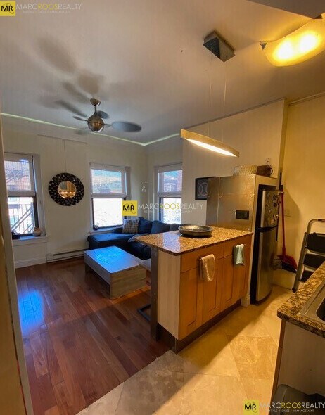 Photo - 702 Massachusetts Ave