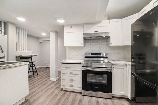 Photo - 1675 Baseline Rd