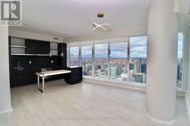 Photo - 197 Yonge St Unit 5902