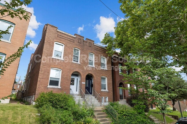 Building Photo - 3466 S Spring Ave Rental