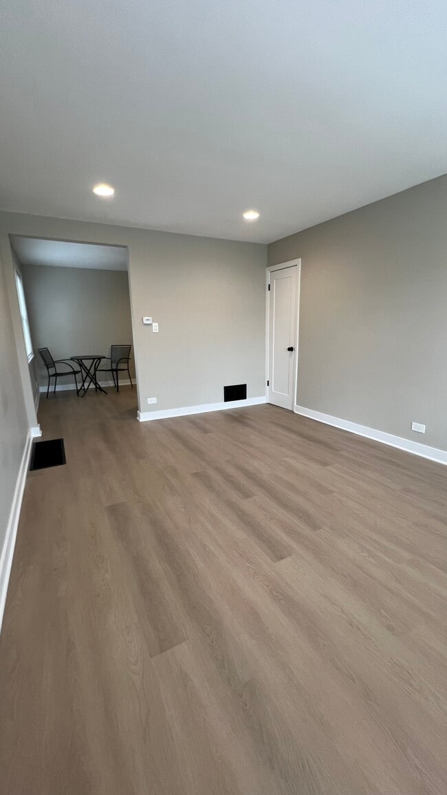 Photo - 4835 Hull St Unidad 1E