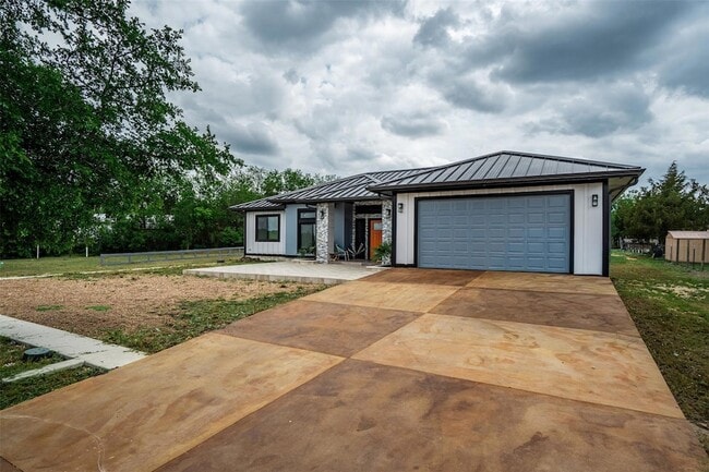 Photo - 177 Maldonado Trail