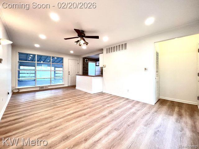 Photo - 10400 Troy St