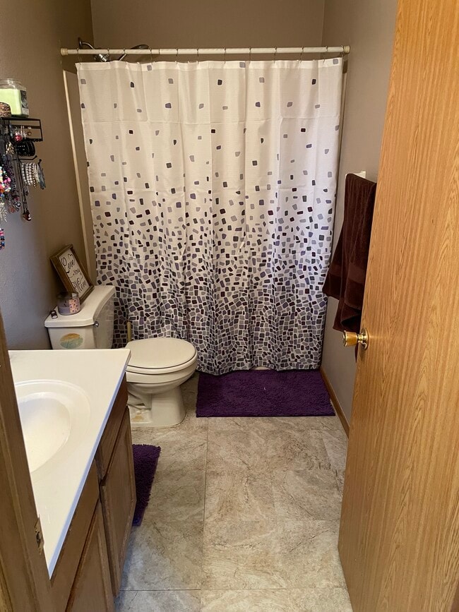 Photo - 104 W Main St Unidad 1A