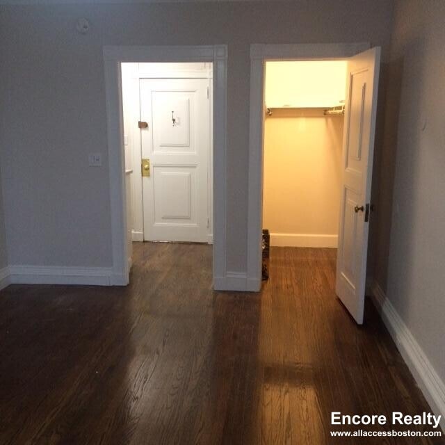 Photo - 91 Westland Ave Unidad 215